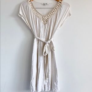Linen-rayon dress with detail